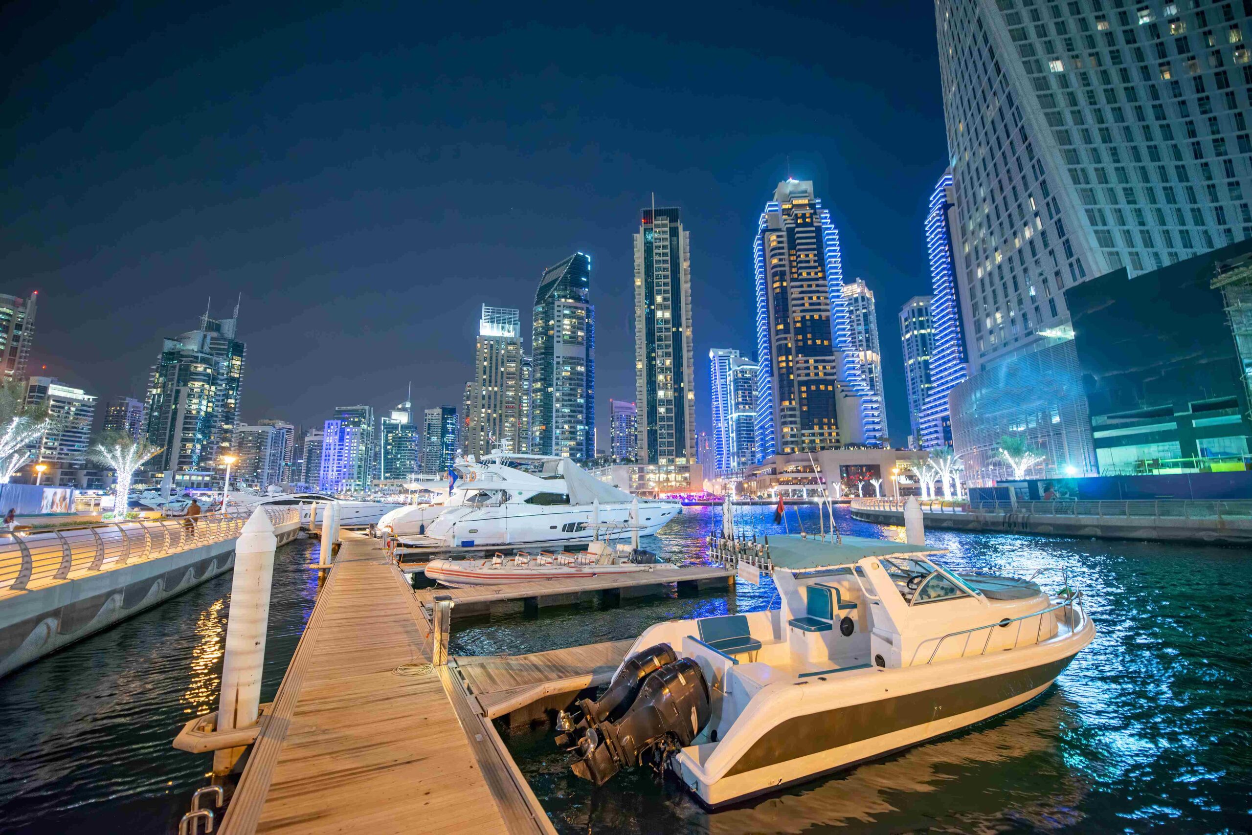 Tips For Booking An Affordable Yacht Trip Dubai
